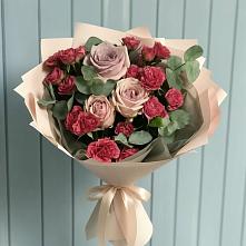 Букет цветов из:  Гвоздики и Розы в Уфе